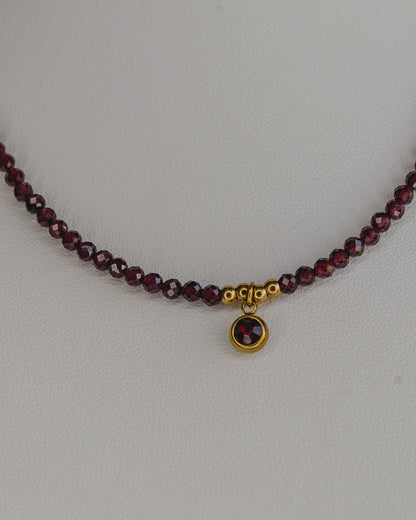 𝑪𝑶𝑳𝑳𝑨𝑵𝑨 𝑨𝑮𝑨𝑻𝑨 𝑹𝑶𝑺𝑺𝑨